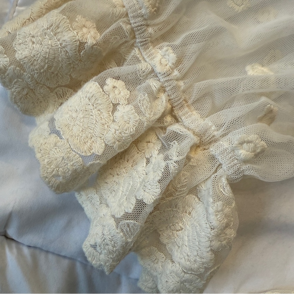 And Now This Sheer Floral Embroidered Ruffle Ivory Blouse Women’s Medium - Picture 5 of 10